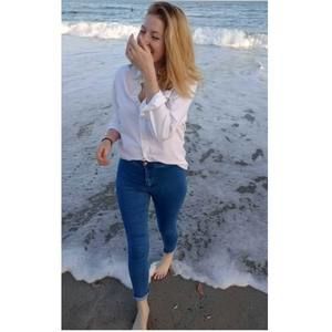 Meet your Posher, Olivia